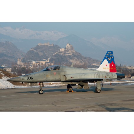 Italeri 1/72 Aircraft Scale F-5E Swiss Air Force Plastic Model Kit 1420